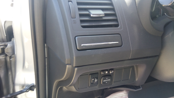 Auris Hatchback  TOYOTA Auris Hatchback (_E15_) Imagem-14