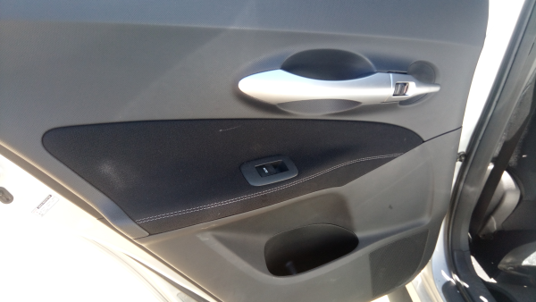 Auris Hatchback  TOYOTA Auris Hatchback (_E15_) Imagem-15