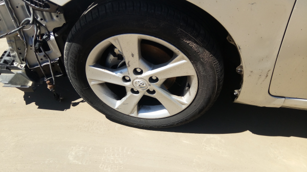 Auris Hatchback  TOYOTA Auris Hatchback (_E15_) Imagem-20