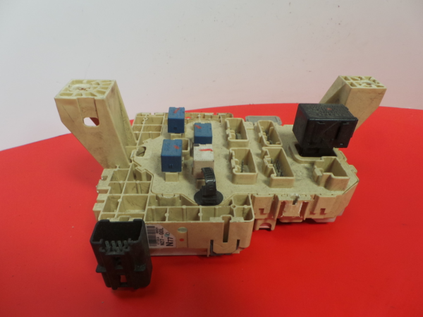 Caixa fusíveis / SAM / BSI SUZUKI Swift III (MZ, EZ)