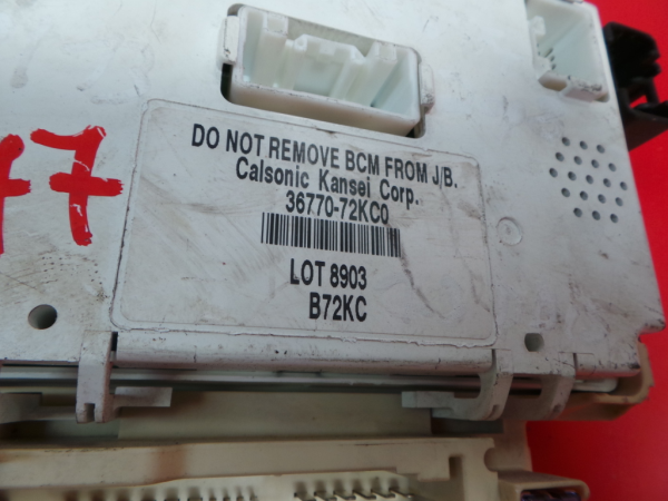 Caixa fusíveis / SAM / BSI SUZUKI Swift III (MZ, EZ) Imagem-3