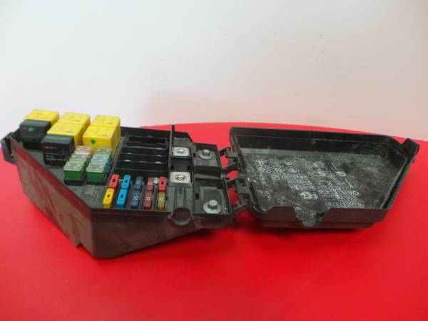 Fuse box / SAM / BSI MG MG ZR