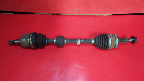 Semiasse anteriore sinistro KIA Ceed (JD)