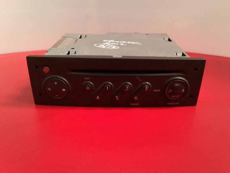 Car radio RENAULT Clio III (BR0/1, CR0/1) Imagem-0