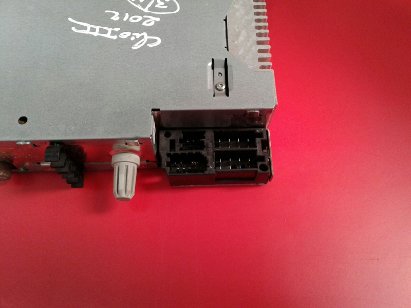 Car radio RENAULT Clio III (BR0/1, CR0/1) Imagem-2