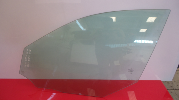 Left front door glass MERCEDES-BENZ Classe E (W212)