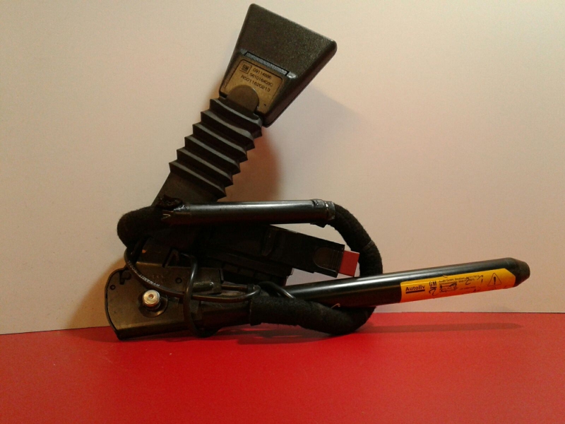 Right front seatbelt pretensioner OPEL Corsa C