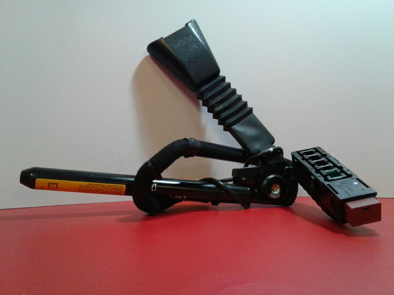 Pré-tensor cinto frente direito OPEL Corsa C Imagem-1