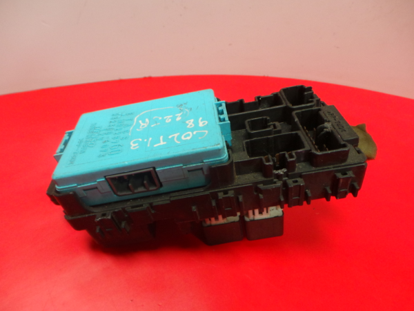 Boîte de fusibles / SAM / BSI MITSUBISHI Colt V (CJ_, CP_)