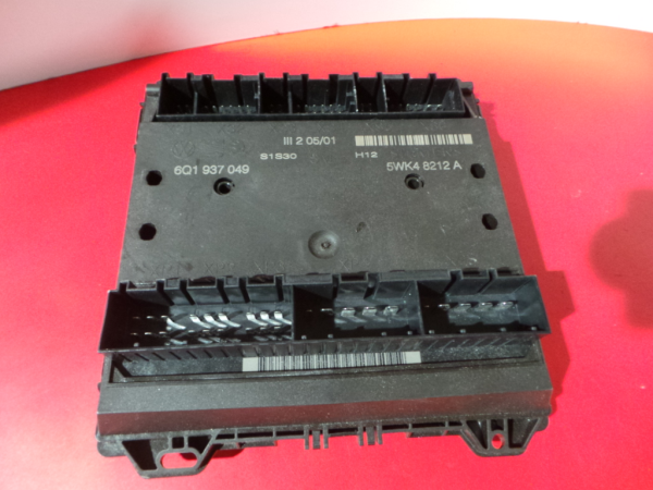 Módulo confort SKODA Fabia I Hatchback (6Y2) Imagem-1