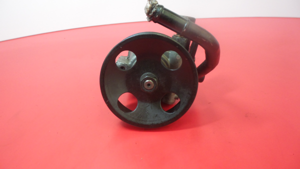 Pompe de direction assistée HYUNDAI Getz (TB)