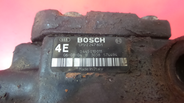 Injector pump LAND ROVER Freelander (L314) Imagem-2