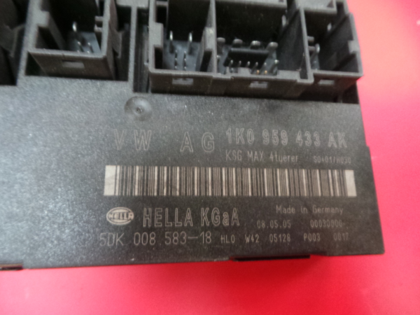 Módulo confort SKODA Octavia II Hatchback (1Z3) Imagem-2