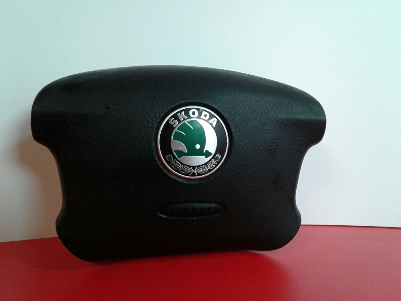 Airbag do volante SKODA Octavia II Hatchback (1Z3)