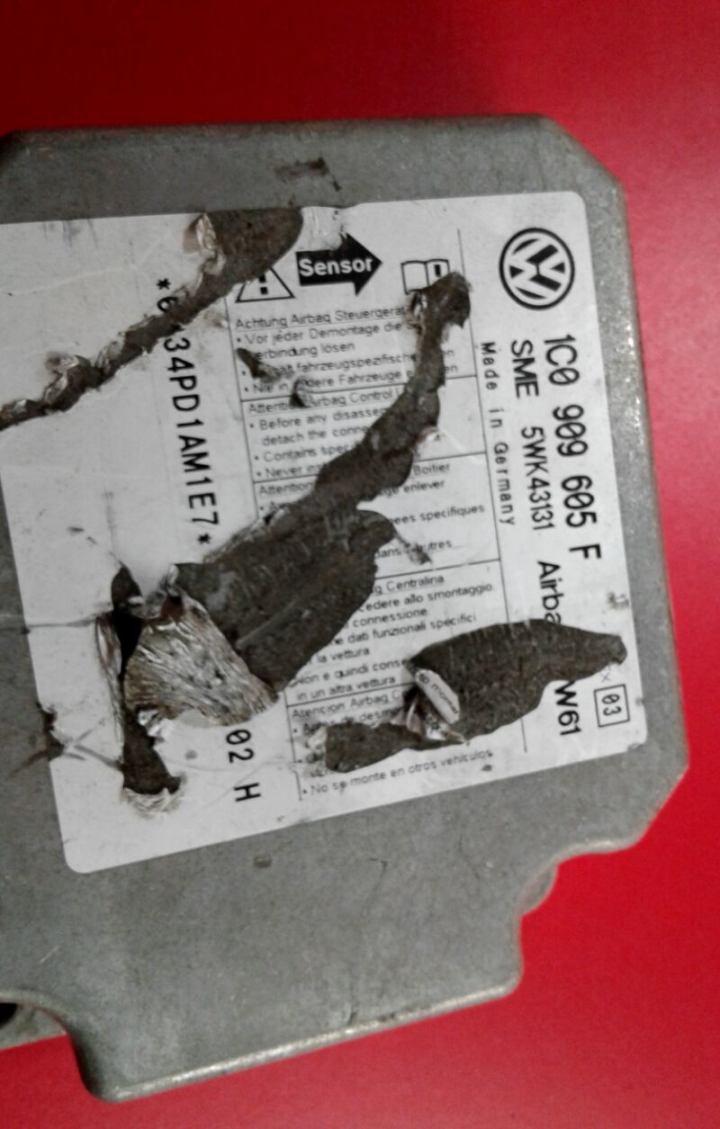 Centralina airbag SKODA Superb I Sedan (3U4) Imagem-2