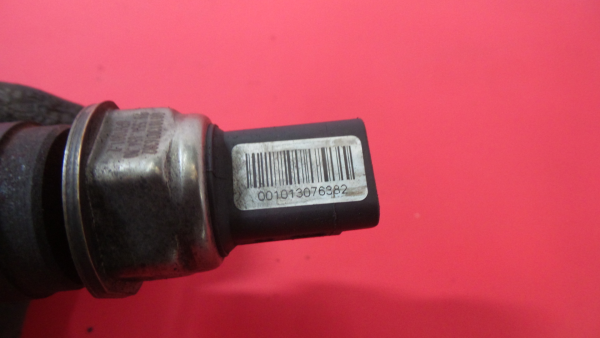 Rampa de inyección PEUGEOT 3008 I (0U_) Imagem-4