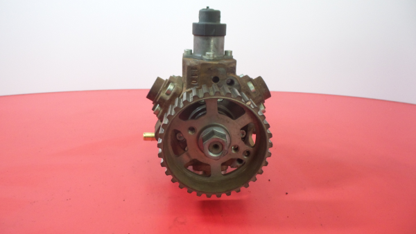 Bomba inyectora PEUGEOT 3008 I (0U_) Imagem-2