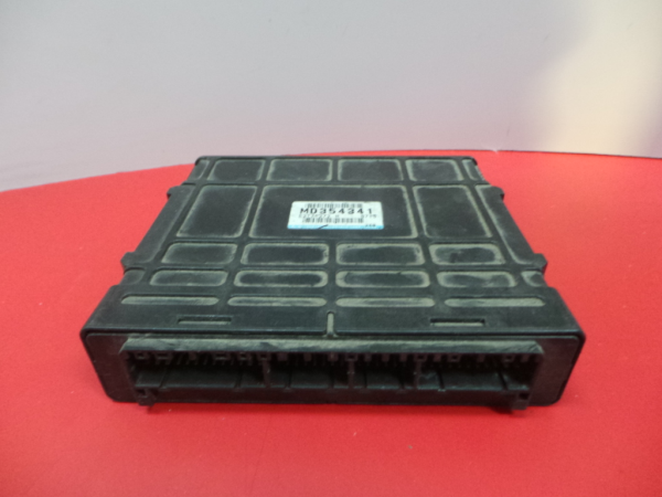 Centralina motor / ECU MITSUBISHI Space Star Combi (DG_A)