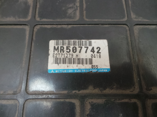 Centralina motor / ECU MITSUBISHI Space Star Combi (DG_A) Imagem-2