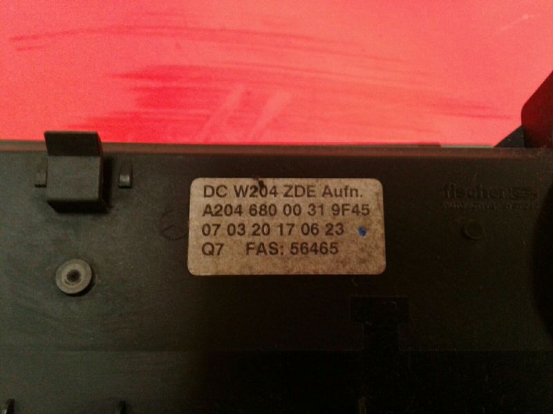 Écran de Navigation MERCEDES-BENZ Classe C (W204) Imagem-3