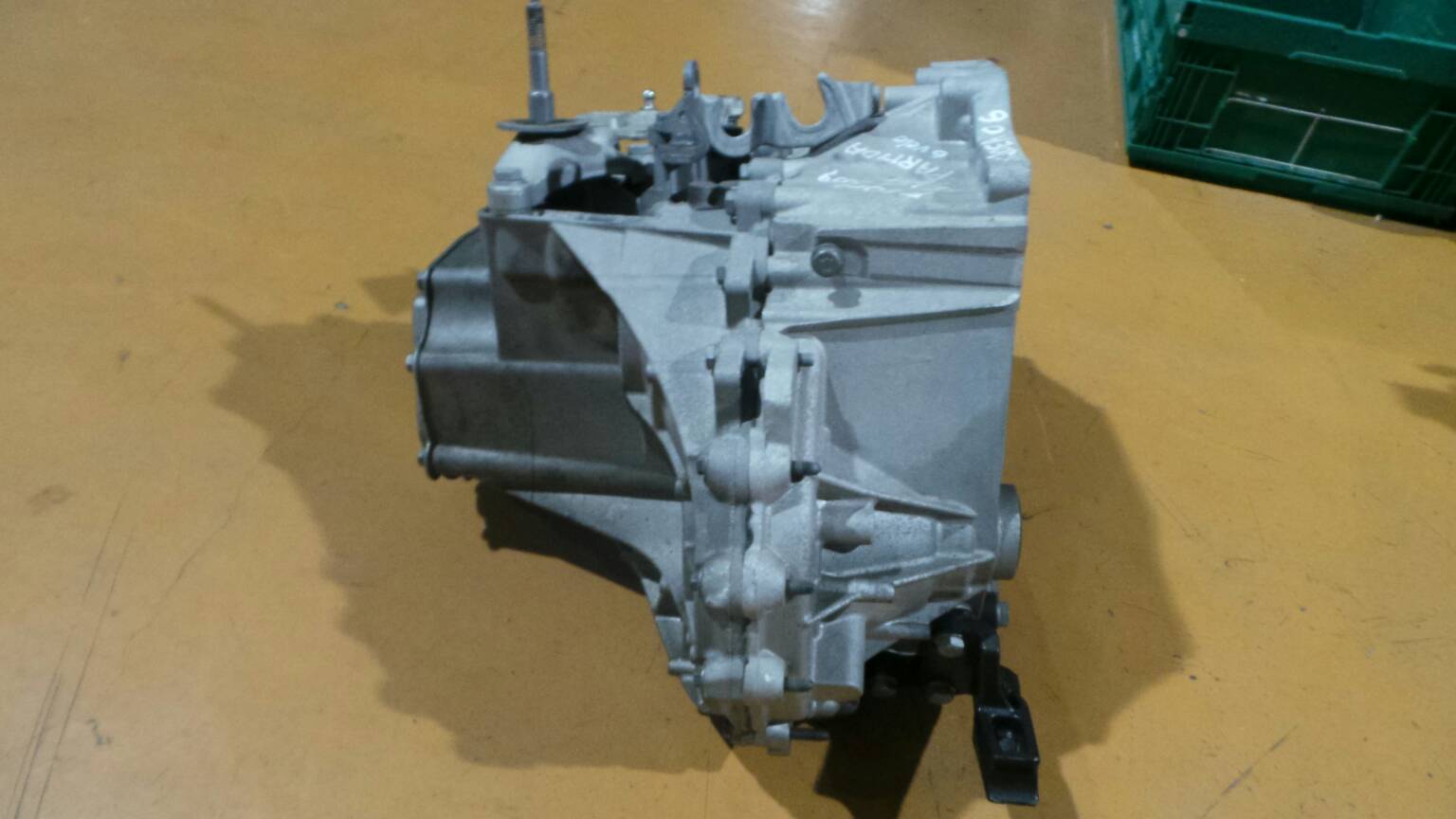 Caja de cambios manual PEUGEOT 3008 I (0U_) Imagem-4