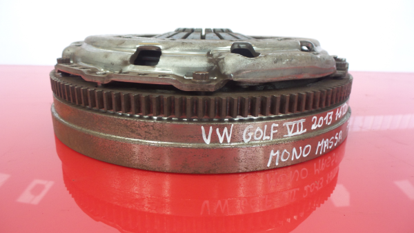 Volante motor VOLKSWAGEN Golf VII (5G1, BQ1, BE1, BE2) Imagem-1