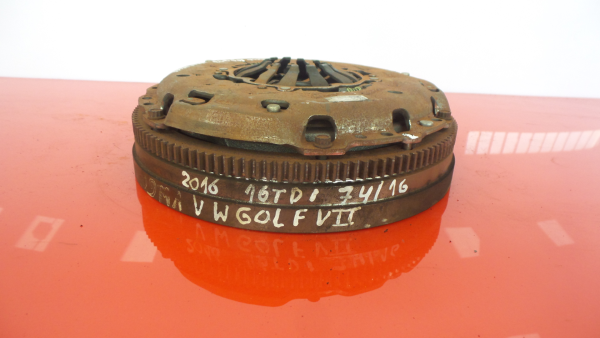 Volante motor VOLKSWAGEN Golf VII Variant (BA5, BV5) Imagem-1