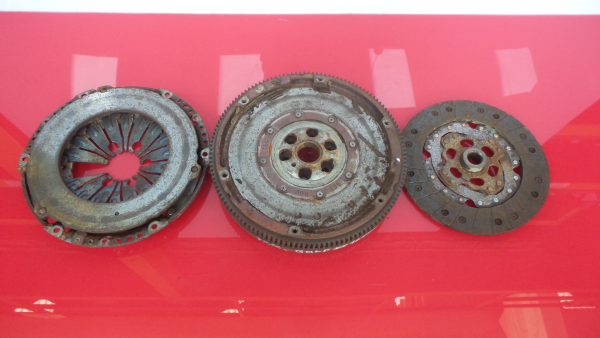 Volante motor VOLKSWAGEN Golf VI (5K1) Imagem-2