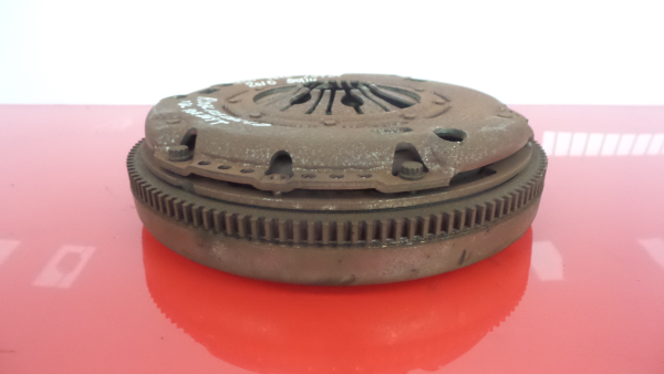 Volante motor VOLKSWAGEN Polo (6R, 6C) Imagem-1