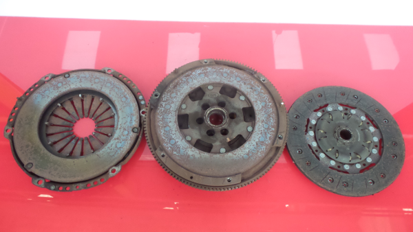 Volante motor AUDI TT (8N3) Imagem-2