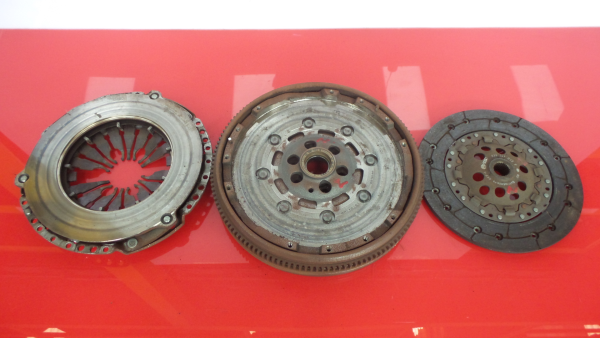 Volante motor AUDI TT (8N3) Imagem-2