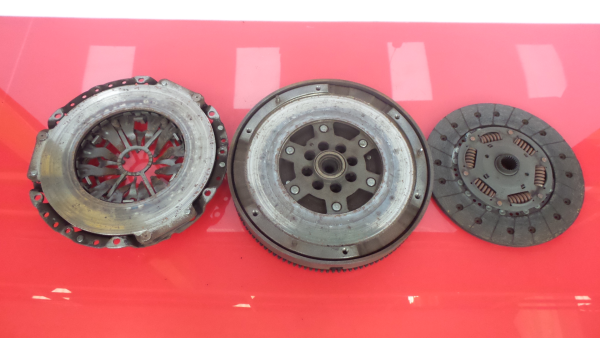 Volante motor AUDI A4 (8E2, B6) Imagem-2