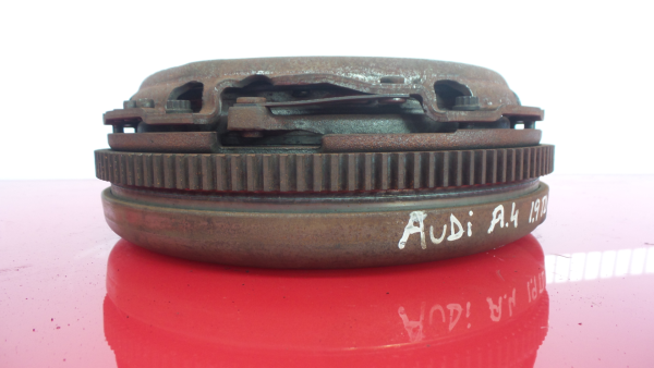 Volante motor AUDI A4 (8E2, B6) Imagem-1