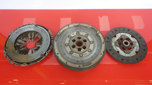 Volante motor SEAT Ibiza IV (6J5, 6P1) Imagem-2