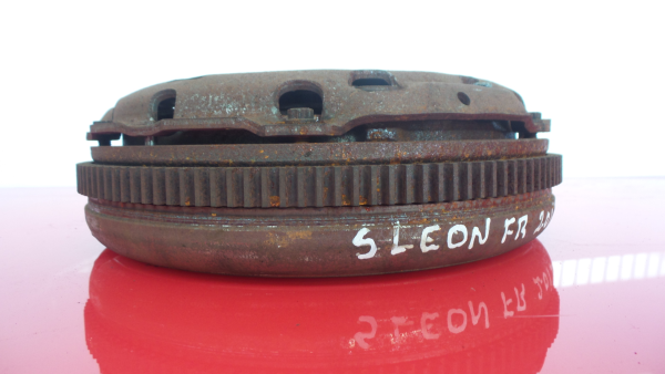 Volante motor SEAT Leon (1P1) Imagem-1