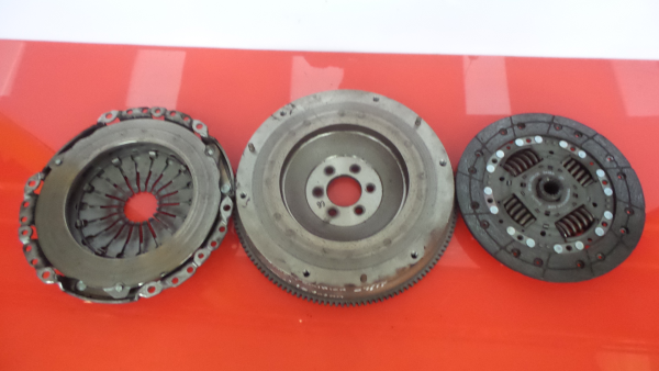 Volante motor FORD Transit Courier I Imagem-2