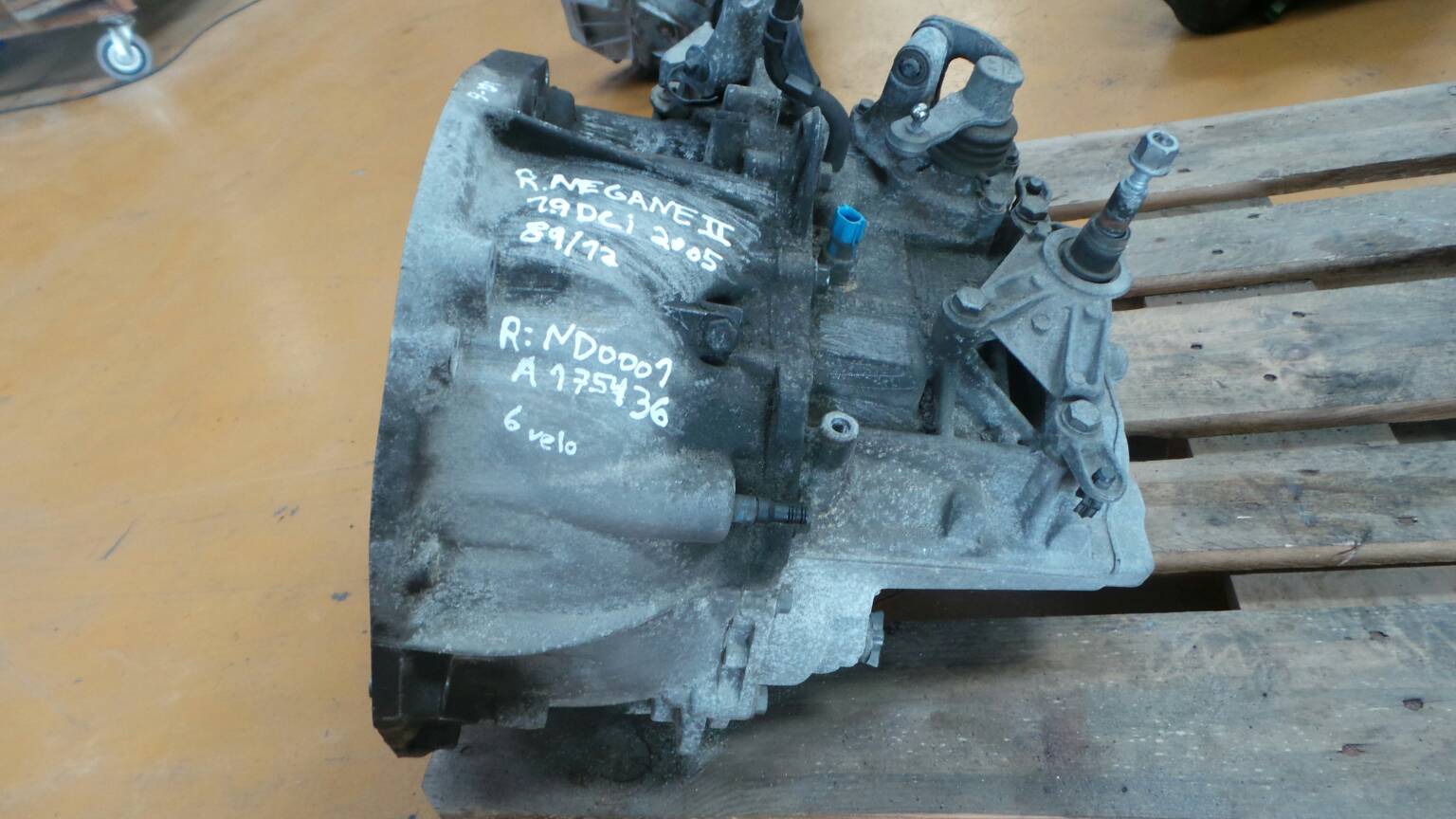 Manual gearbox RENAULT Megane II Break (KM0/1_) Imagem-2