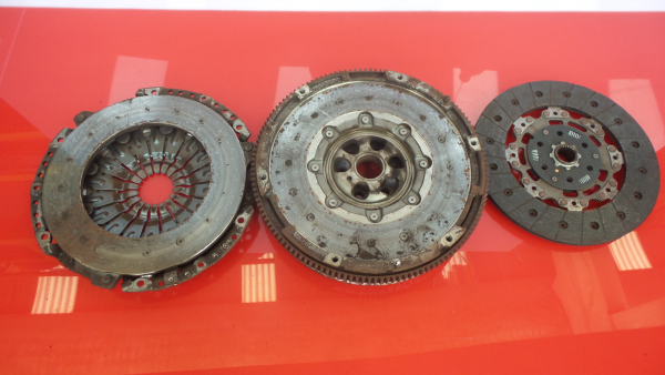 Volante motor VOLKSWAGEN Passat Variant (365) Imagem-2