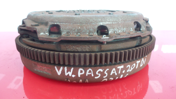 Volante motor VOLKSWAGEN Passat Variant (365) Imagem-1