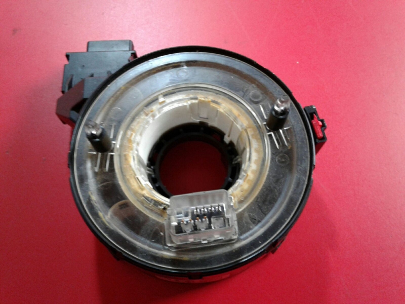 Ruban d'airbag VOLKSWAGEN Golf VI (5K1)