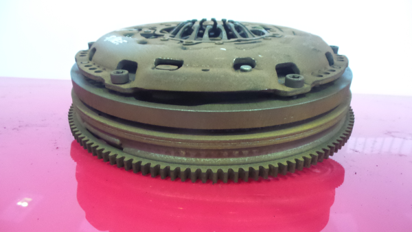 Volante motor RENAULT Laguna III Grandtour (KT0/1) Imagem-1