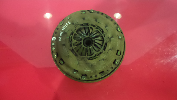 Volante motor PEUGEOT 407 (6D_)