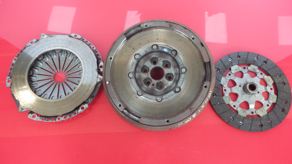 Volante motor PEUGEOT 308 (4A_, 4C_) Imagem-2