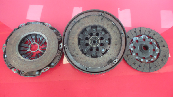 Volante motor MERCEDES-BENZ Classe C (W204) Imagem-2