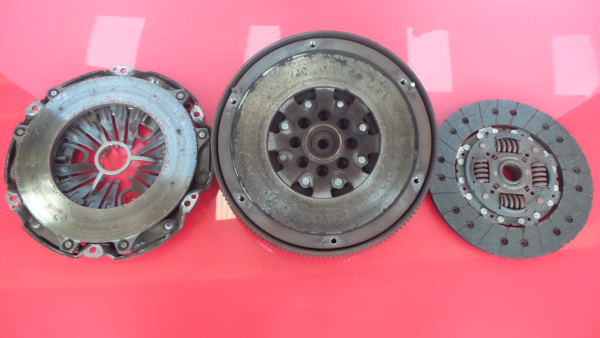 Volante motor MERCEDES-BENZ Vito Combi (W639) Imagem-2