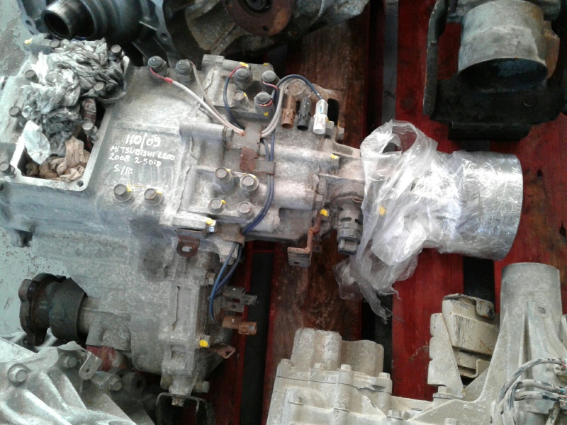 Boîte de transfert MITSUBISHI L 200 / Triton Pick Up (KA_T, KB_T) Imagem-2