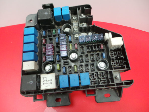 Boîte de fusibles / SAM / BSI HYUNDAI Santa Fé II (CM) Imagem-1