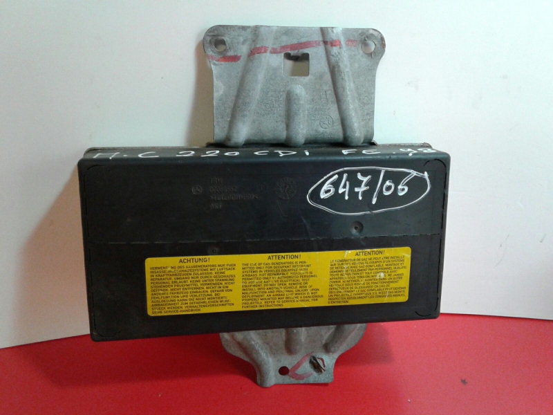 Left Front Side Airbag MERCEDES-BENZ Classe C (W202) Imagem-1