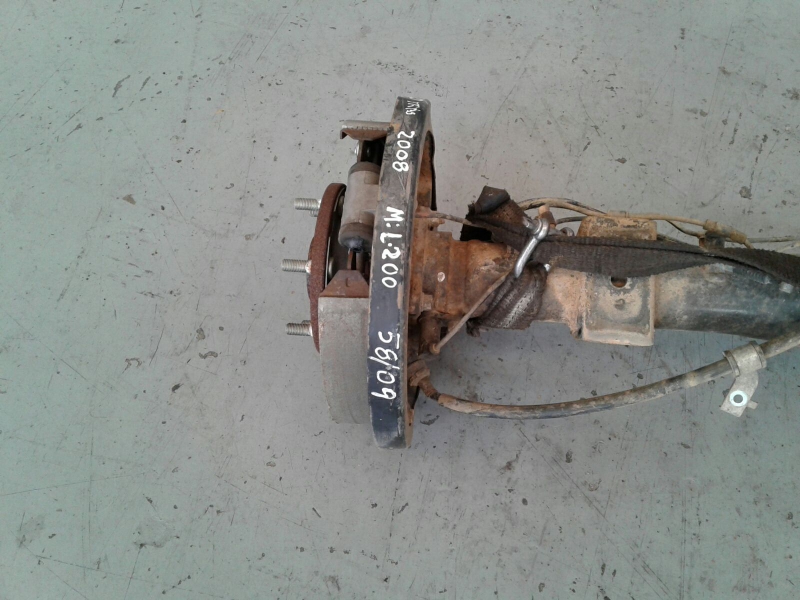 Essieu arrière à tambours MITSUBISHI L 200 / Triton Pick Up (KA_T, KB_T) Imagem-2