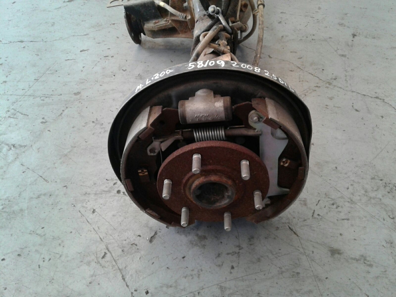 Essieu arrière à tambours MITSUBISHI L 200 / Triton Pick Up (KA_T, KB_T) Imagem-4